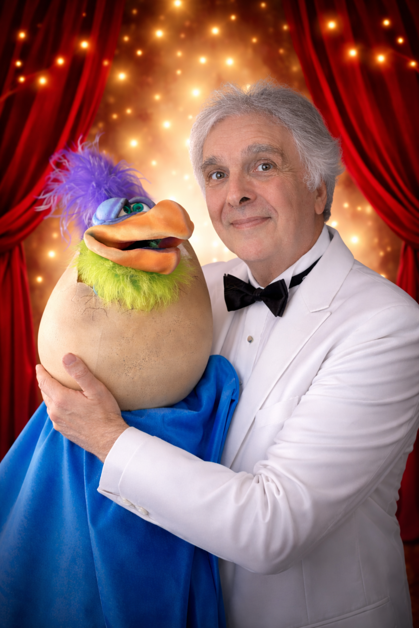 Le marionnettiste avec Pizzicato dans son œuf.